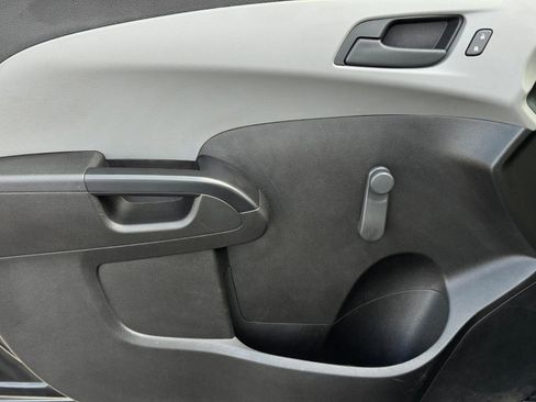 Used 2018 Chevrolet Sonic LS FWD image 15