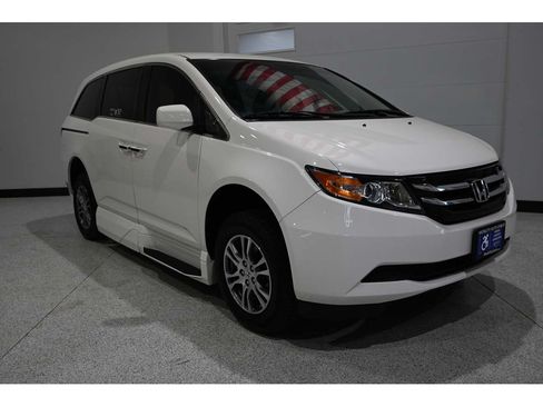 Used 2012 Honda Odyssey EX image 3
