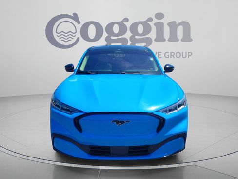 Certified 2022 Ford Mustang Mach-E Premium AWD/4WD image 8