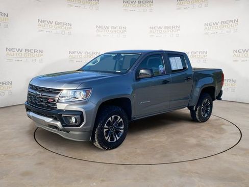 Used 2022 Chevrolet Colorado Z71 AWD/4WD image 1
