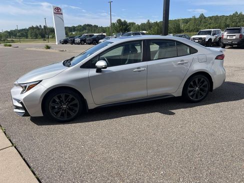Used 2026 Toyota Corolla XSE FWD image 12