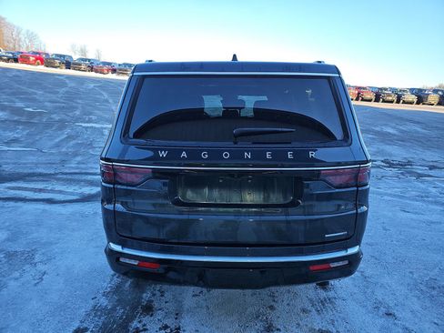 Used 2024 Jeep Wagoneer Series III w/ Premium Group I image 6