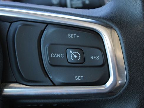 Used 2023 Jeep Gladiator Overland image 27