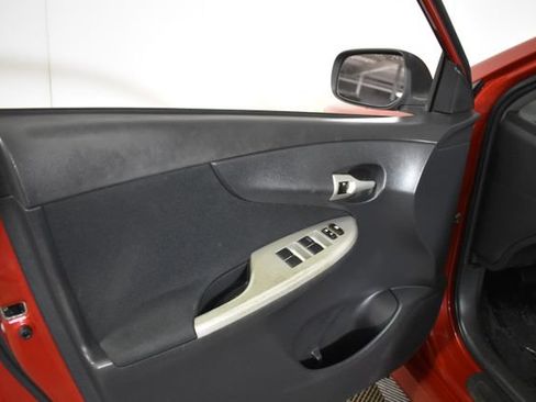 Used 2012 Toyota Corolla S FWD image 7