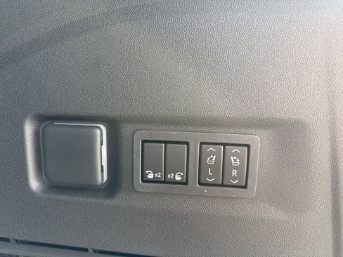 New 2026 Chevrolet Suburban RST w/ RST Capability Package AWD/4WD image 35