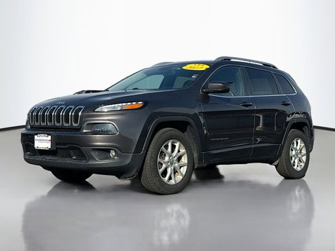 Used 2017 Jeep Cherokee Latitude w/ Safety/Convenience Group image 11
