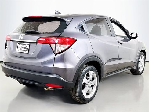 Used 2019 Honda HR-V LX image 4