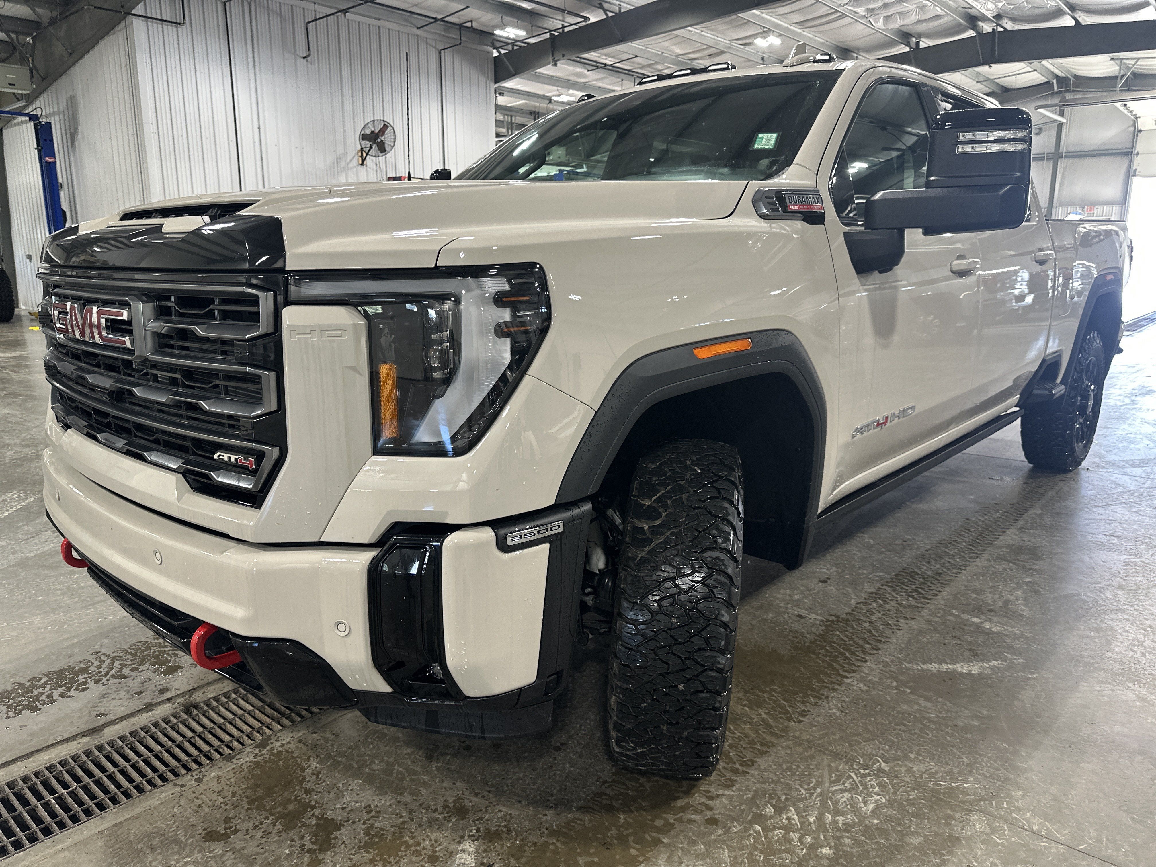 Used 2026 GMC Sierra 3500 AT4 w/ AT4 Premium Plus Package AWD/4WD image 6