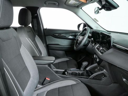 Certified 2025 Chevrolet TrailBlazer LT AWD/4WD image 20