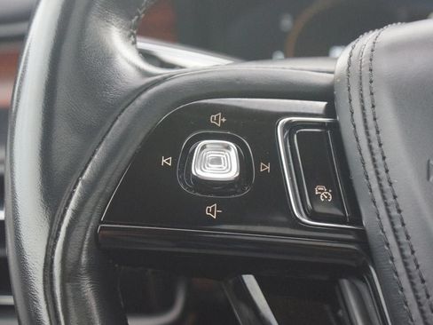 Used 2023 Lincoln Aviator Reserve w/ Equipment Group 201A AWD/4WD image 11
