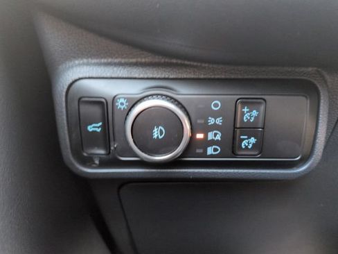 Certified 2025 Ford Explorer ST-Line AWD/4WD image 32