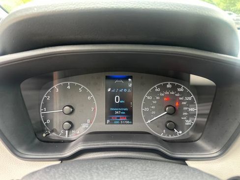 Used 2024 Toyota Corolla Cross LE w/ Moonroof Package AWD/4WD image 31