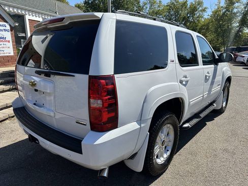 Used 2011 Chevrolet Tahoe LT w/ Luxury Package AWD/4WD image 8
