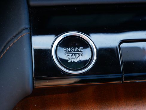 Used 2025 Lincoln Navigator L Black Label image 29