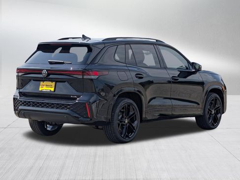 New 2026 Volkswagen Tiguan SE R-Line AWD/4WD image 4