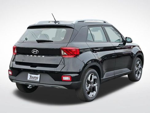 Used 2026 Hyundai Venue SEL FWD image 3