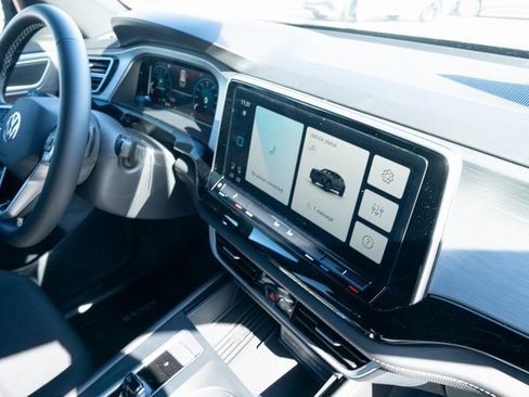 New 2026 Volkswagen Atlas Cross Sport SE image 34