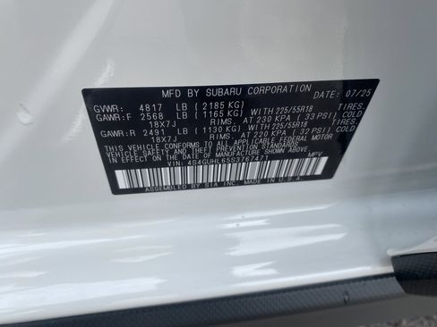 Certified 2025 Subaru Crosstrek 2.5i Limited w/ Crosstrek Mirror Package image 27