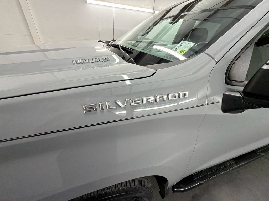 Certified 2025 Chevrolet Silverado 1500 Custom AWD/4WD image 29