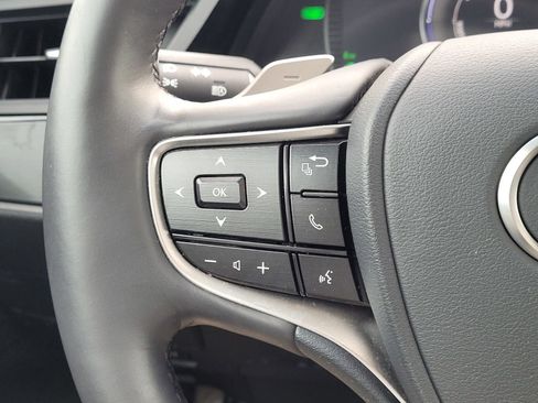 Used 2022 Lexus ES 300h w/ Premium Package image 21