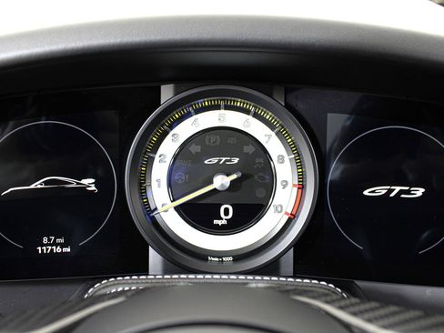 Used 2022 Porsche 911 GT3 RWD image 38