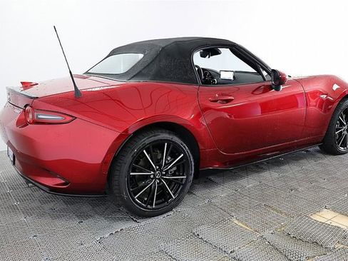 New 2025 MAZDA MX-5 Miata Grand Touring w/ Appearance Package image 4