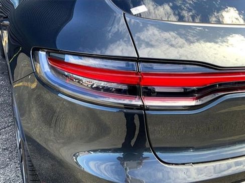 Certified 2026 Porsche Macan image 19