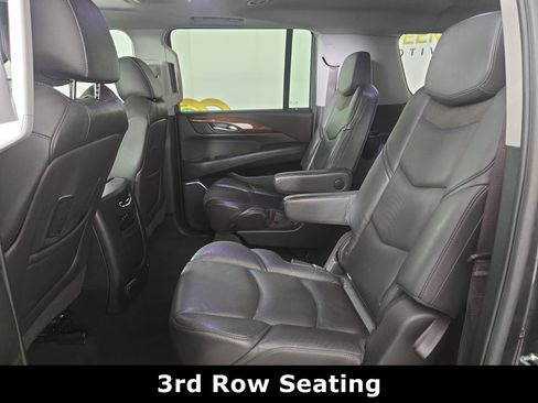 Used 2017 Cadillac Escalade ESV Luxury image 12