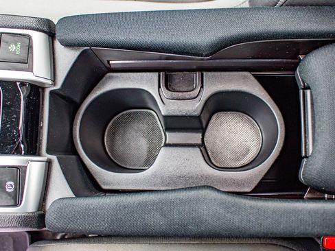 Used 2018 Honda Civic EX image 29