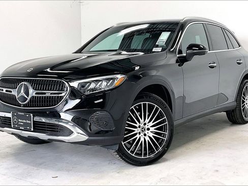 New 2026 Mercedes-Benz GLC 300 4MATIC image 2