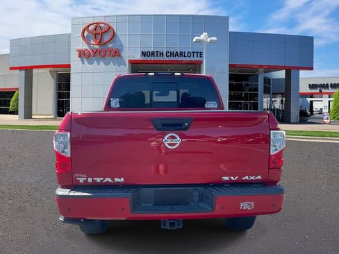 Used 2021 Nissan Titan SV w/ SV Convenience Package AWD/4WD image 7