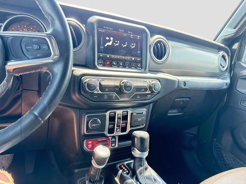 Used 2023 Jeep Gladiator Rubicon w/ LED Lighting Group AWD/4WD image 20