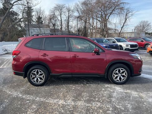 Certified 2023 Subaru Forester Premium image 6