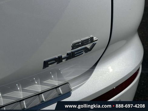 Used 2023 Mitsubishi Outlander SEL AWD/4WD image 9