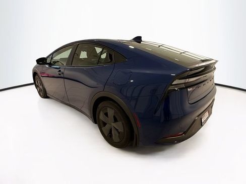 New 2025 Toyota Prius Plug-In Hybrid FWD image 5