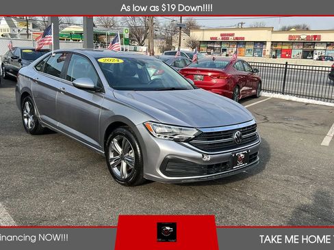 Used 2024 Volkswagen Jetta SE image 7