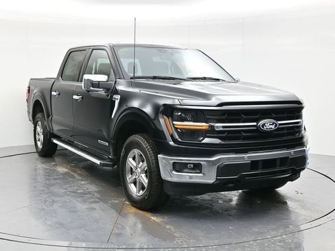 New 2025 Ford F150 XLT w/ Equipment Group 302A MID image 3