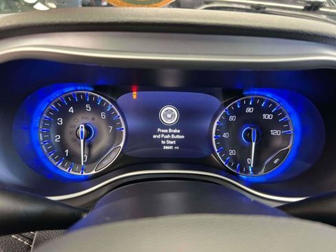 Certified 2021 Chrysler Pacifica Touring-L w/ S Appearance Package FWD image 24