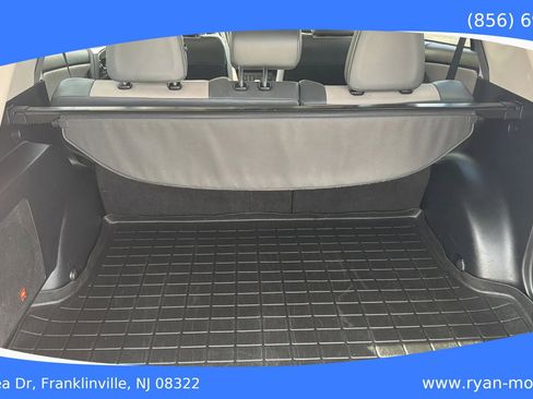 Used 2014 Toyota RAV4 Limited w/ Technology Package image 25