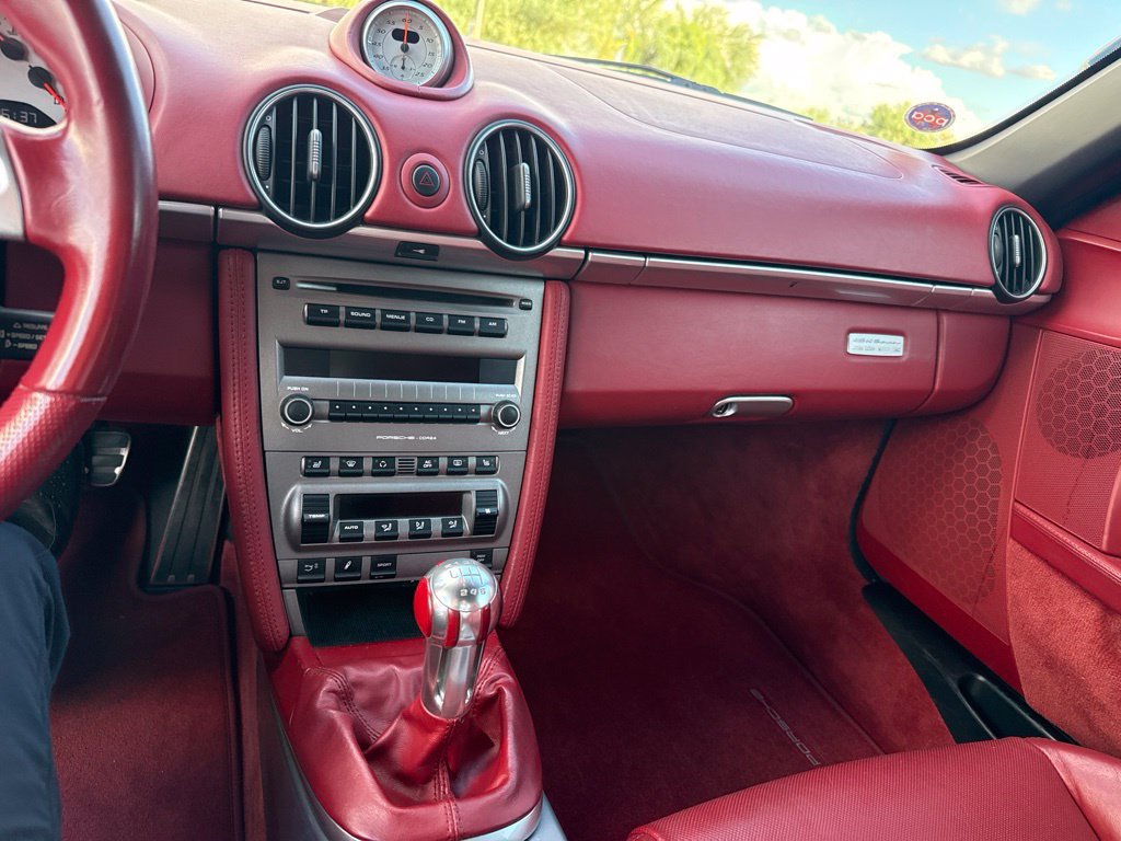 Used 2008 Porsche Boxster RS 60 Spyder RWD image 12