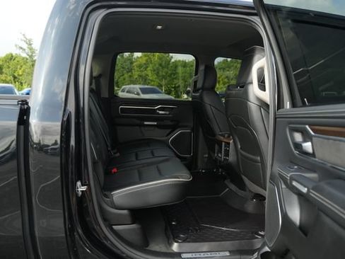 Used 2022 RAM 1500 Laramie AWD/4WD image 21