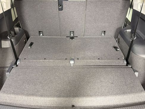 Used 2024 Volkswagen Tiguan S image 20