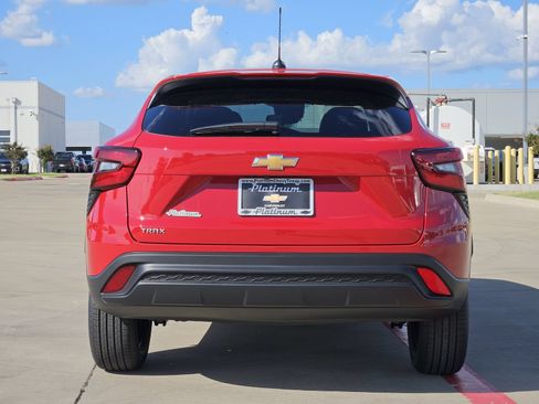 New 2026 Chevrolet Trax LS FWD image 8