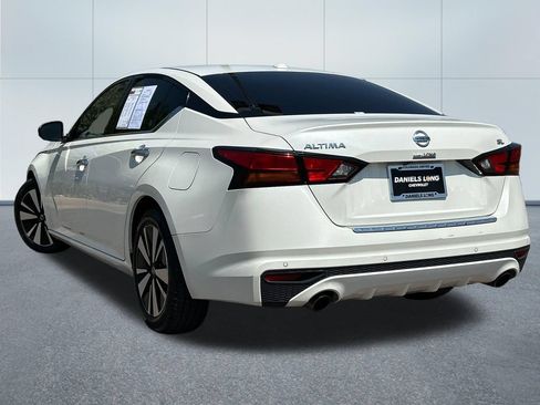 Used 2019 Nissan Altima 2.5 SL FWD image 35