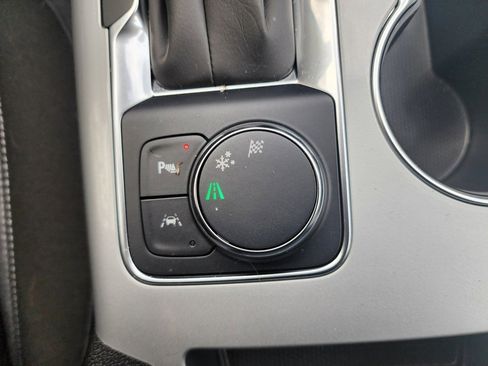 Used 2025 Chevrolet Blazer LT w/ Convenience Package image 45