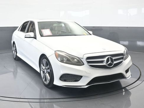 Used 2014 Mercedes-Benz E 350 Sedan image 9