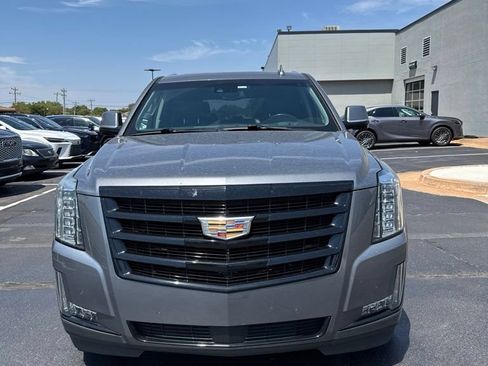 Used 2020 Cadillac Escalade Premium Luxury w/ Escalade Sport Edition AWD/4WD image 3