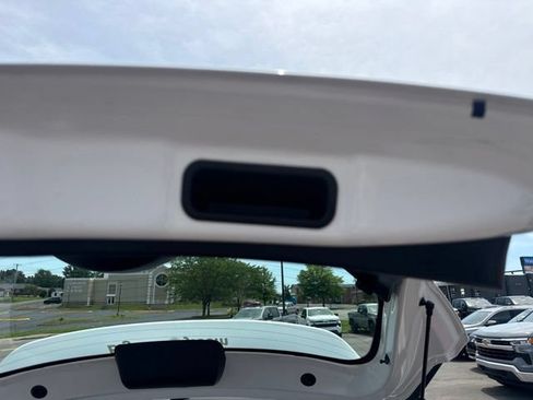 Used 2020 Nissan Kicks SR w/ SR Premium Package FWD image 30