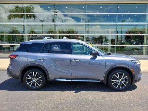 Certified 2023 INFINITI QX60 Sensory w/ Vision Package AWD/4WD image 3