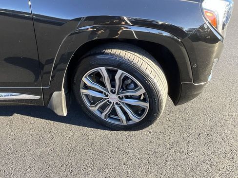 Used 2019 GMC Terrain Denali w/ Advanced Safety Package image 11